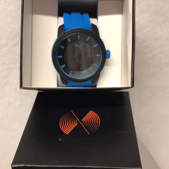 New Men’s PUMA Silicone Watch 45 mm 3 hand movements blue/black - Picture 6 of 16